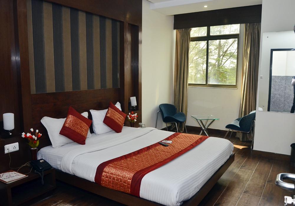 Oyo 18753 Hotel Glance Inn Yeni Delhi Dış mekan fotoğraf